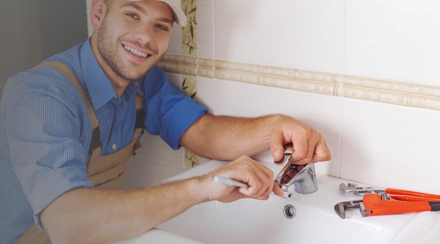 Local annual plumbing maintenance in Smithville, AR